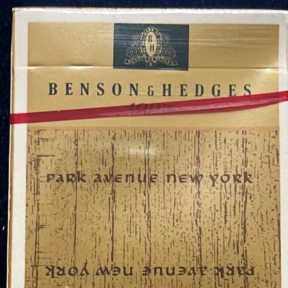 Benson & Hedges 100s  Playing Cards Sealed in Package - Picture 3 of 10